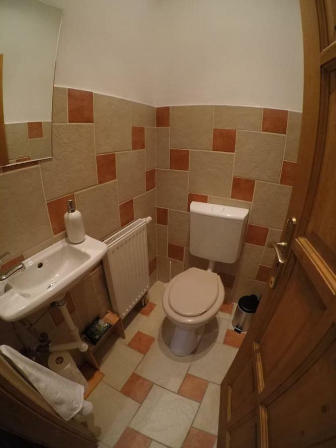 King 38-1 Apartman Apartment เปตช์ ภายนอก รูปภาพ